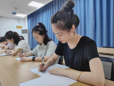 芳华初绽 助力成长 ——无锡市观山实验幼儿园青年教师教育教学业务“三达标”考核